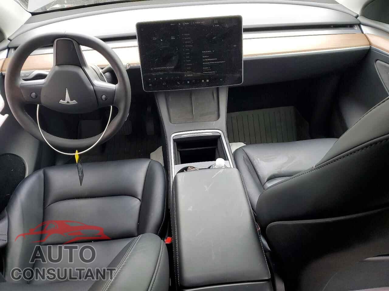 TESLA MODEL Y 2025 - 7SAYGDED9SF234789