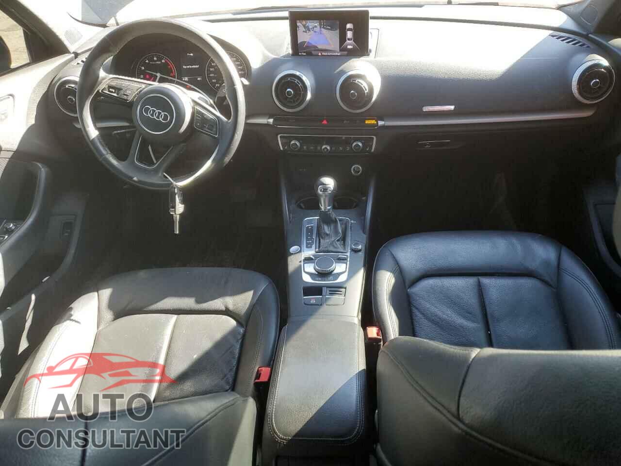 AUDI A3 2019 - WAUBEGFF4KA116777