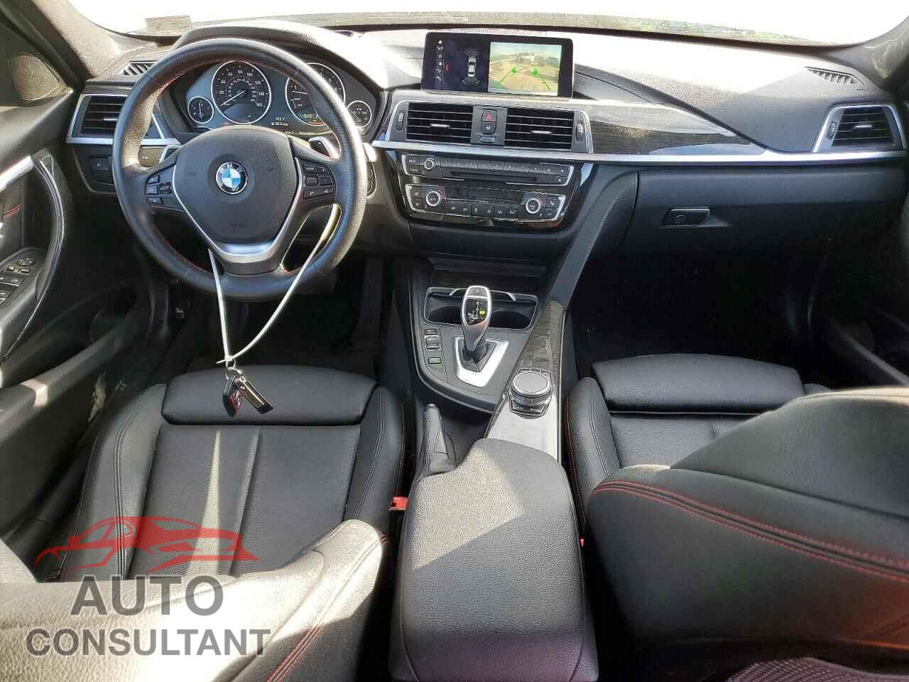 BMW 330 I 2018 - WBA8B9C59JEE82013