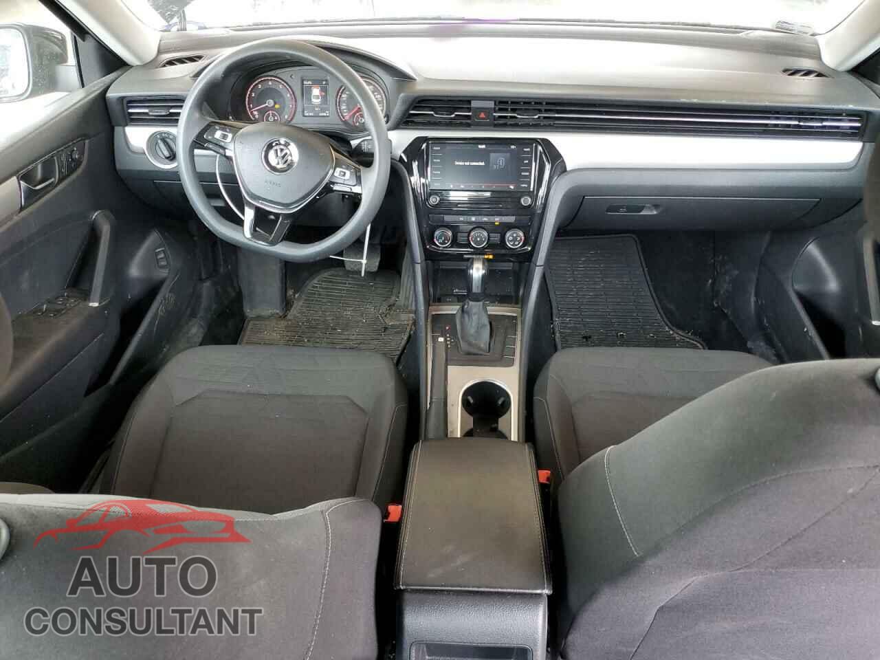 VOLKSWAGEN PASSAT 2020 - 1VWAA7A35LC007206