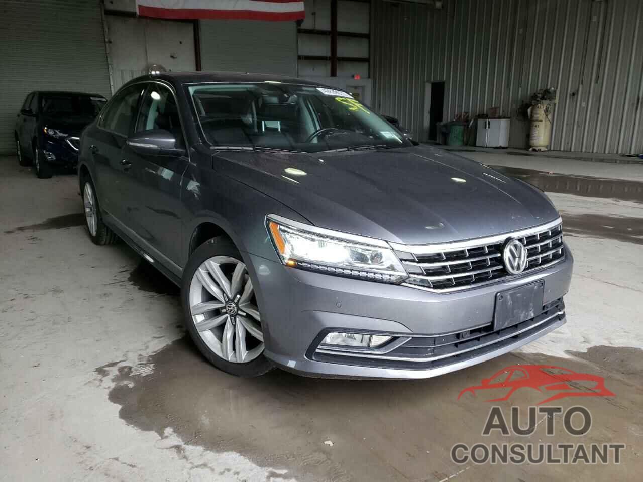 VOLKSWAGEN PASSAT 2017 - 1VWGT7A35HC052139