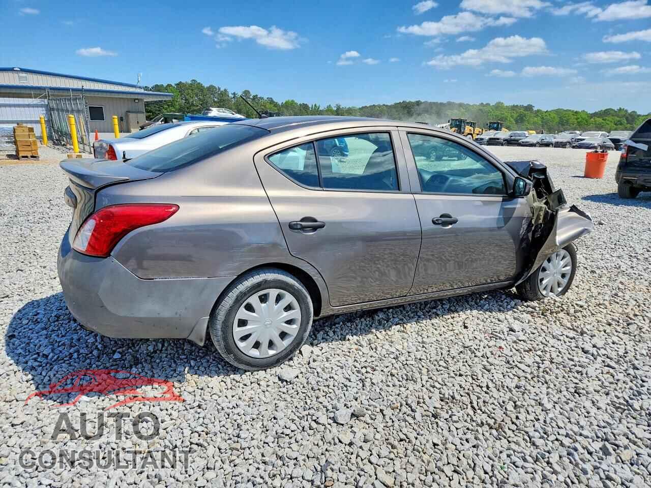 NISSAN VERSA 2017 - 3N1CN7AP1HL861191