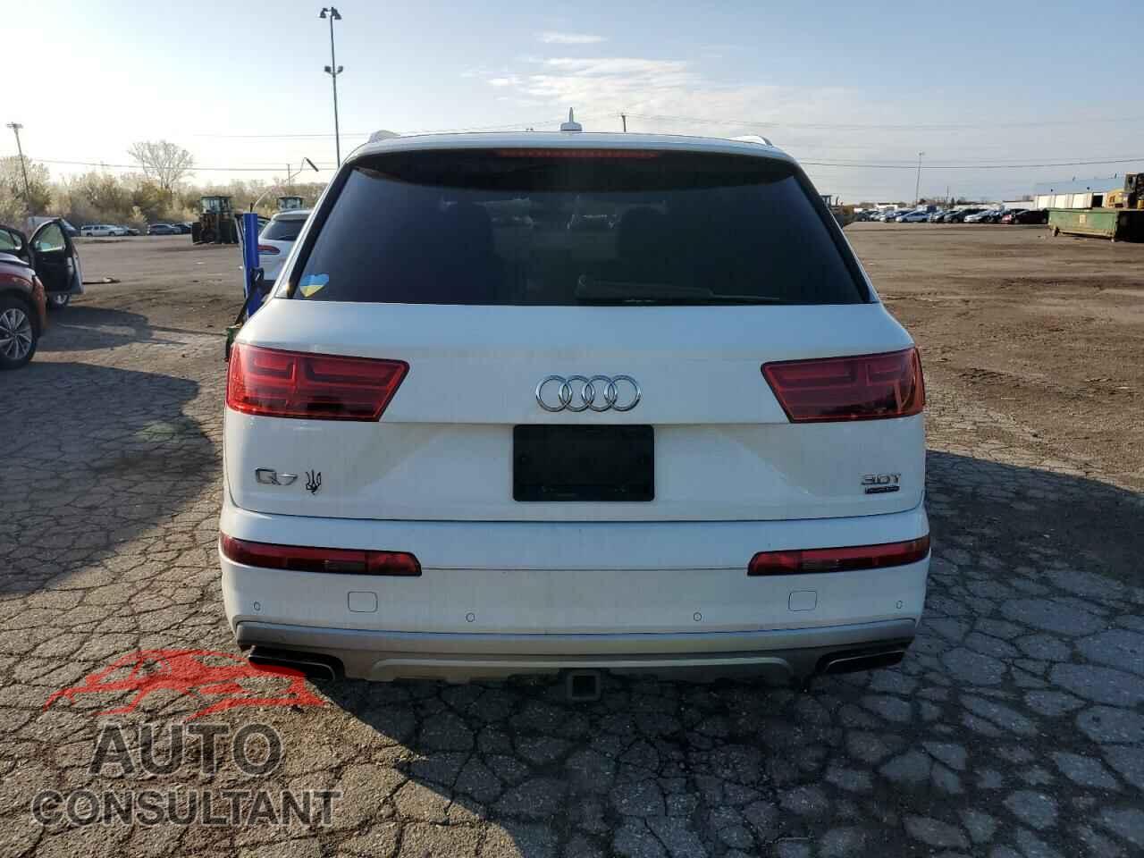 AUDI Q7 2017 - WA1VAAF70HD007784