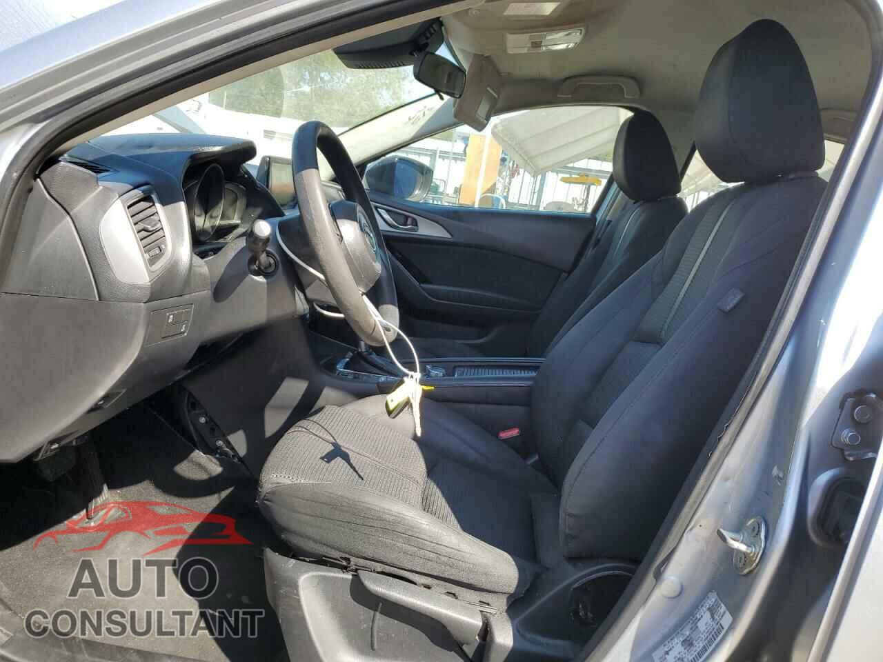 MAZDA 3 2018 - 3MZBN1U79JM161126