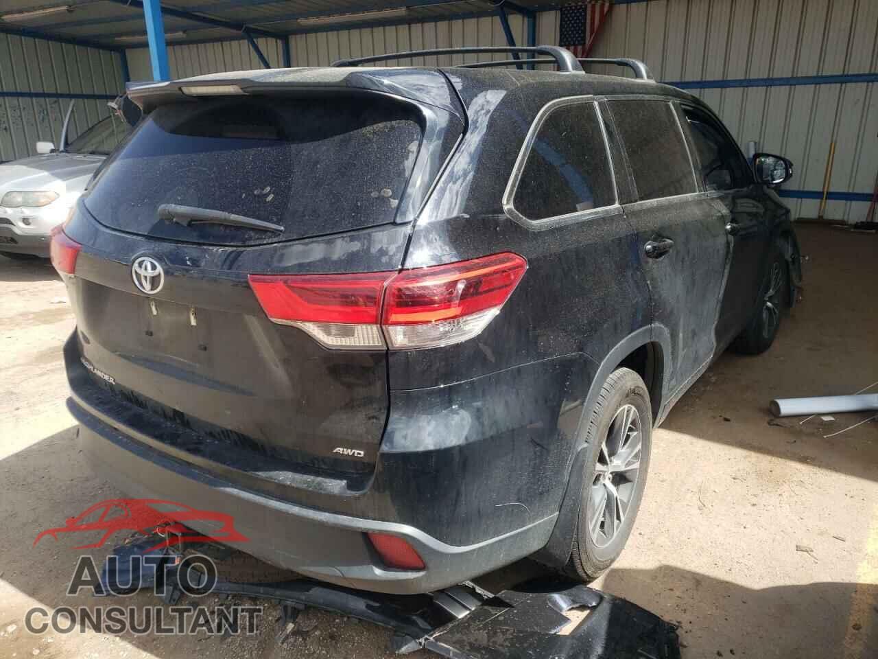 TOYOTA HIGHLANDER 2018 - 5TDBZRFH8JS810197