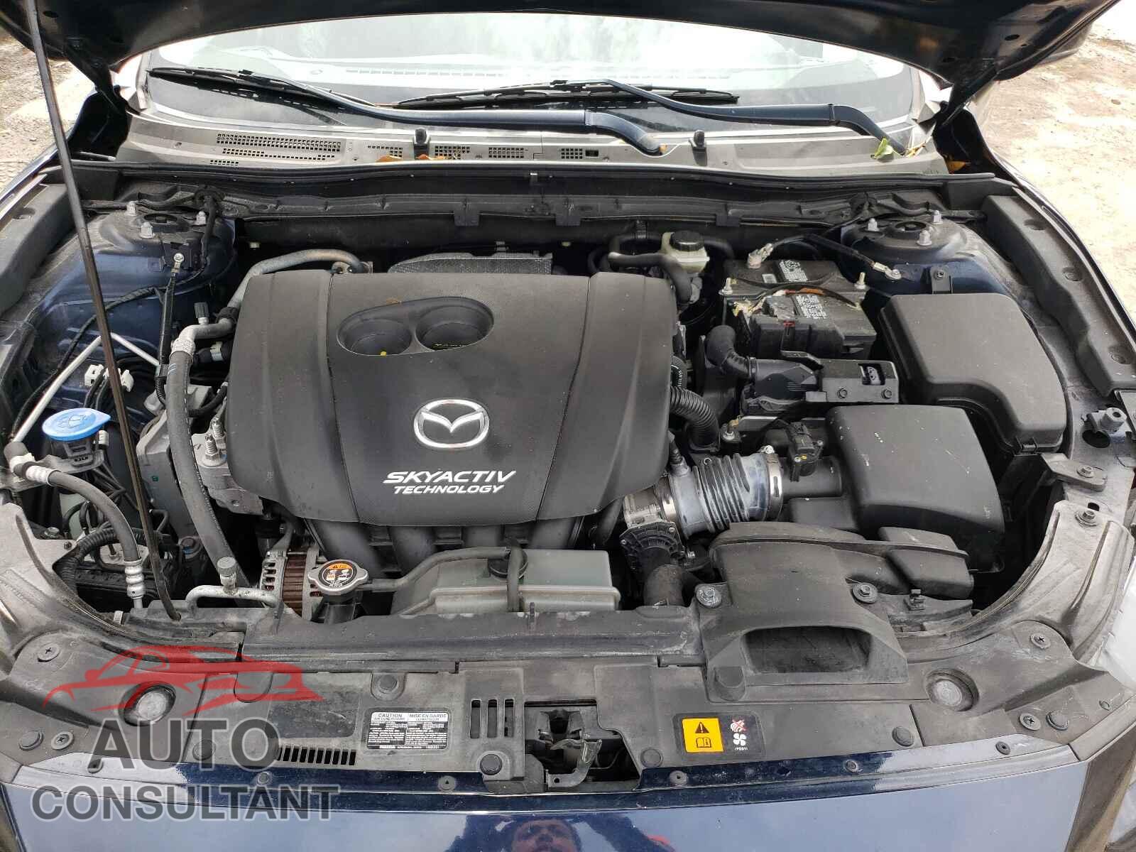MAZDA 3 2017 - 3MZBN1L71HM119948