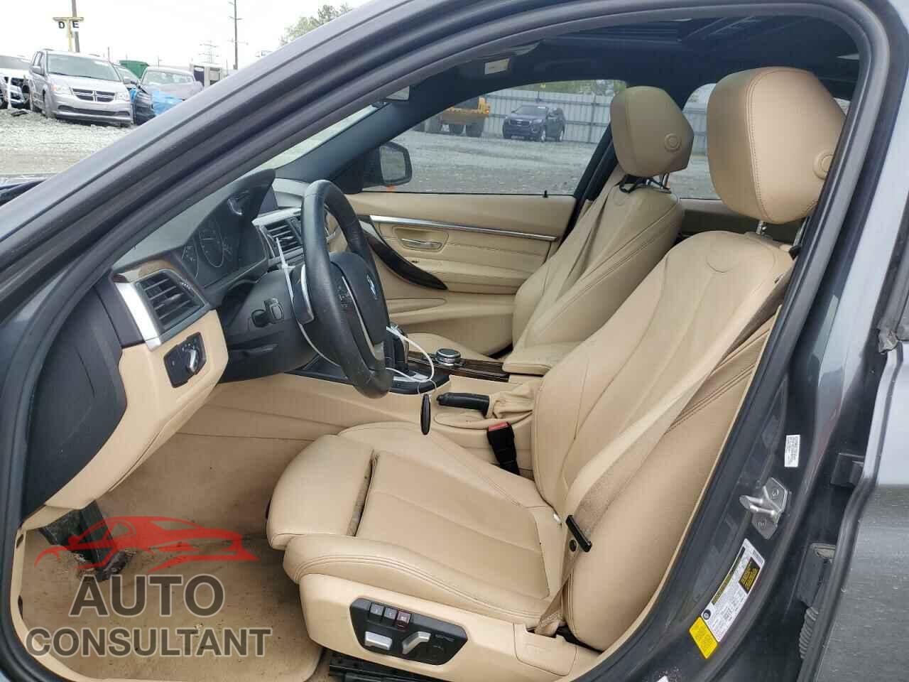 BMW 3 SERIES 2016 - WBA8E9C52GK646040