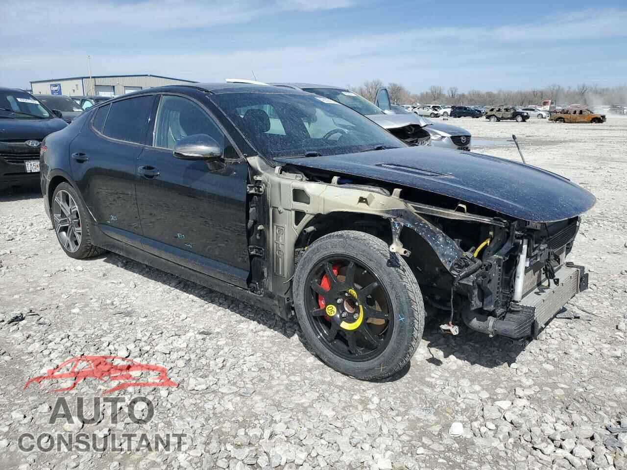 KIA STINGER 2018 - KNAE45LC3J6012457