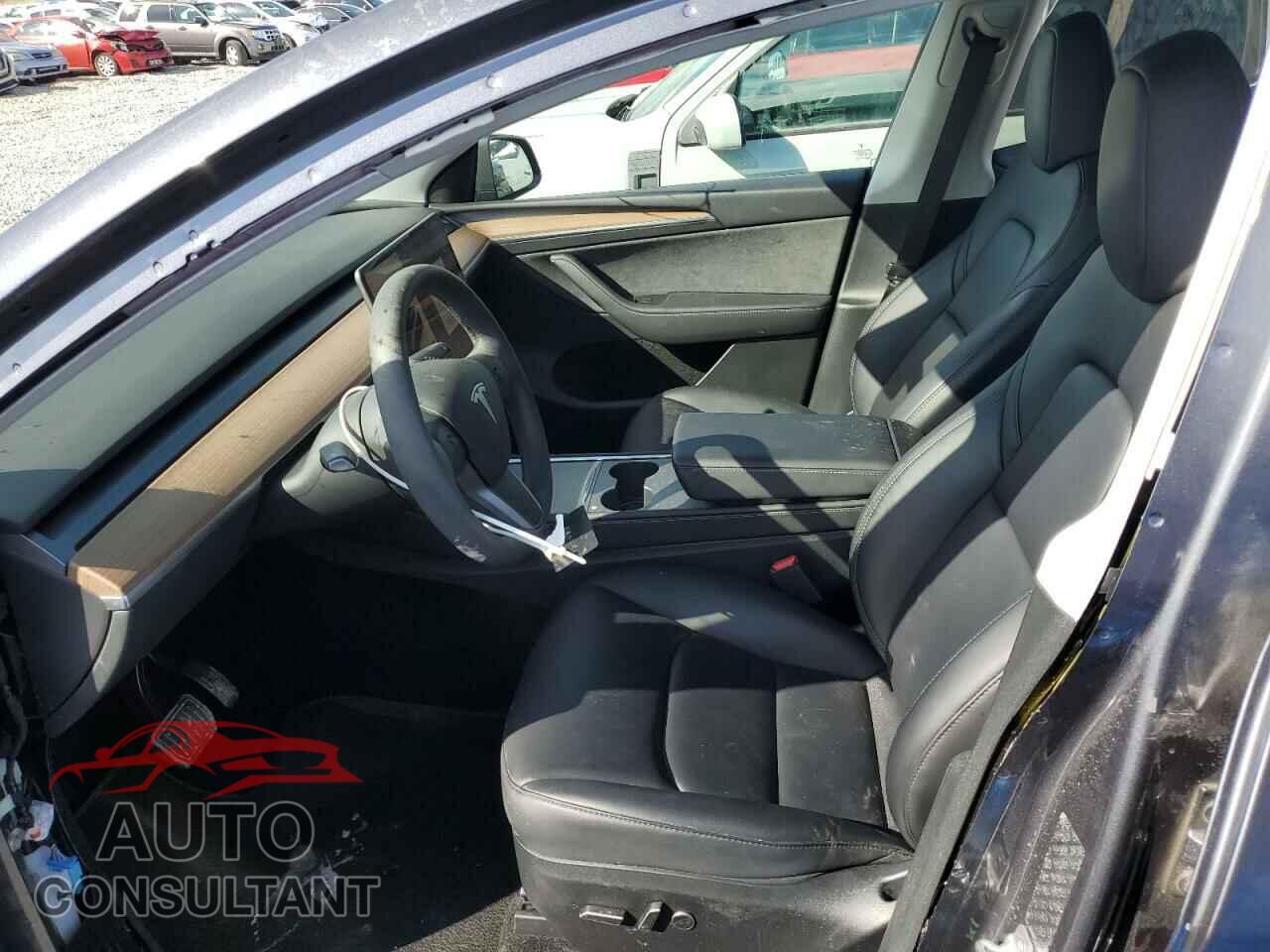 TESLA MODEL Y 2023 - 7SAYGDEE9PF840948