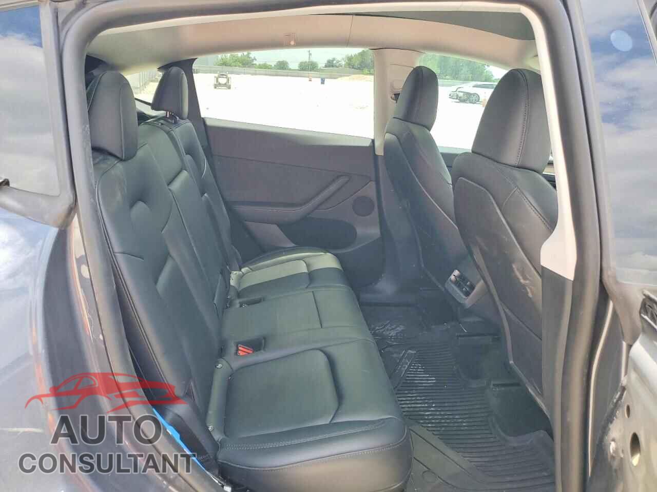 TESLA MODEL Y 2022 - 7SAYGDEEXNA021988
