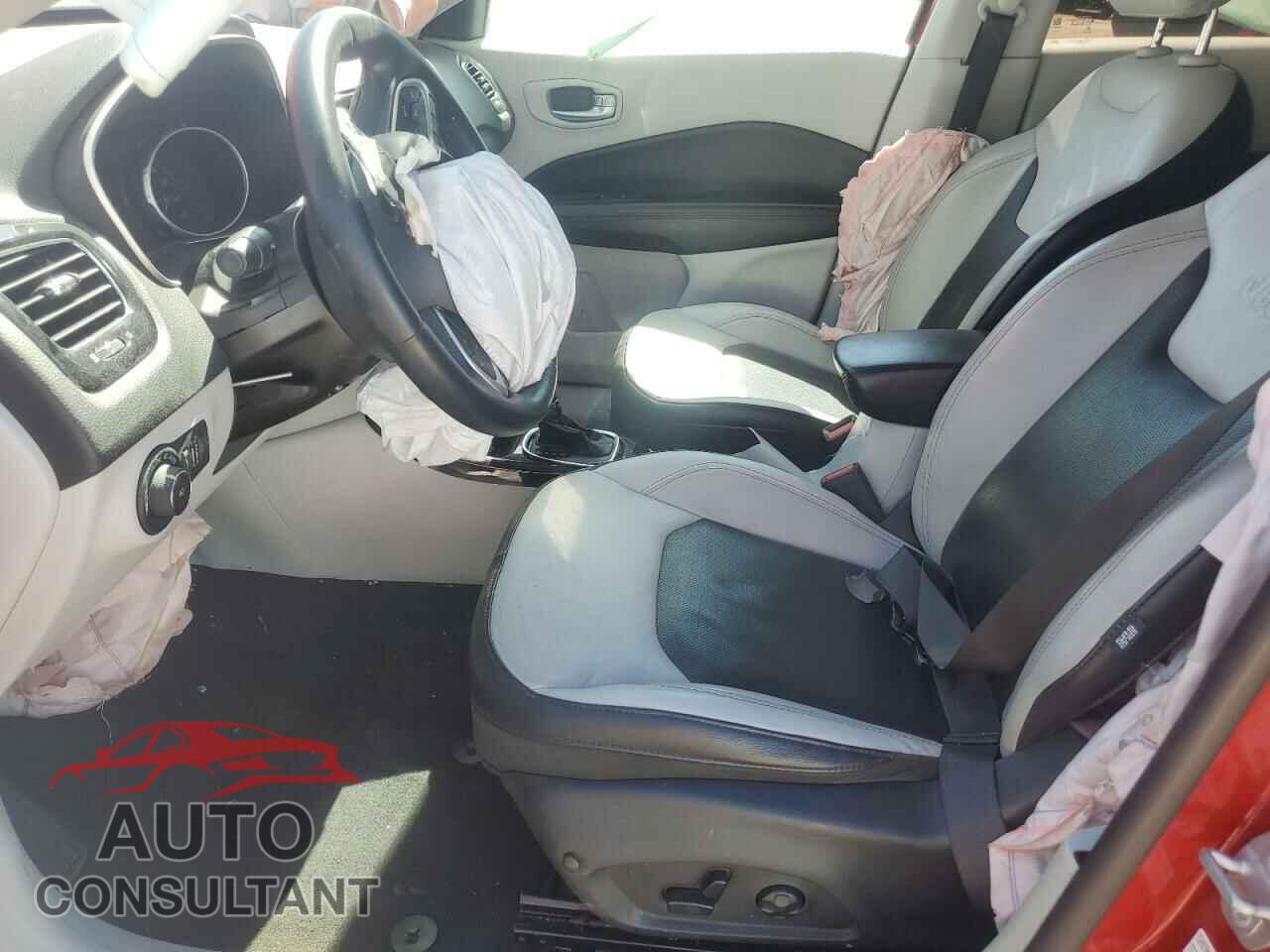 JEEP COMPASS 2018 - 3C4NJCCB8JT410955