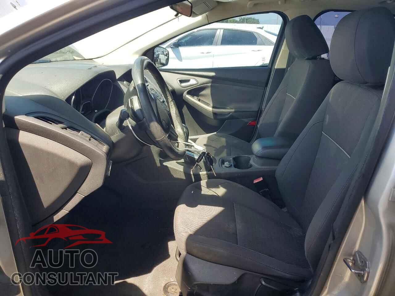 FORD FOCUS 2012 - 1FAHP3M22CL437471