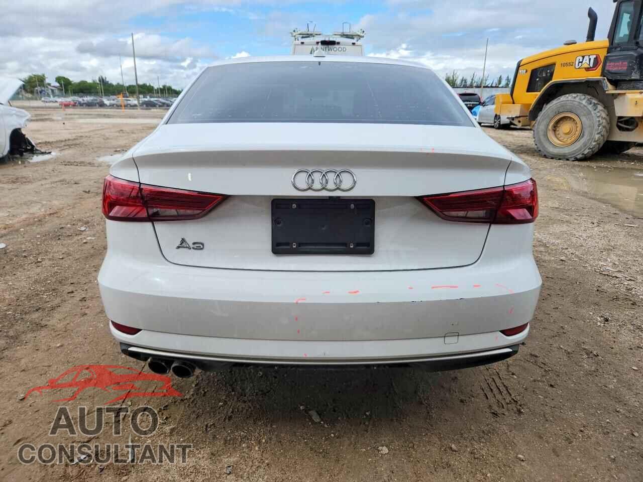 AUDI A3 2018 - WAUAUGFF9J1038445