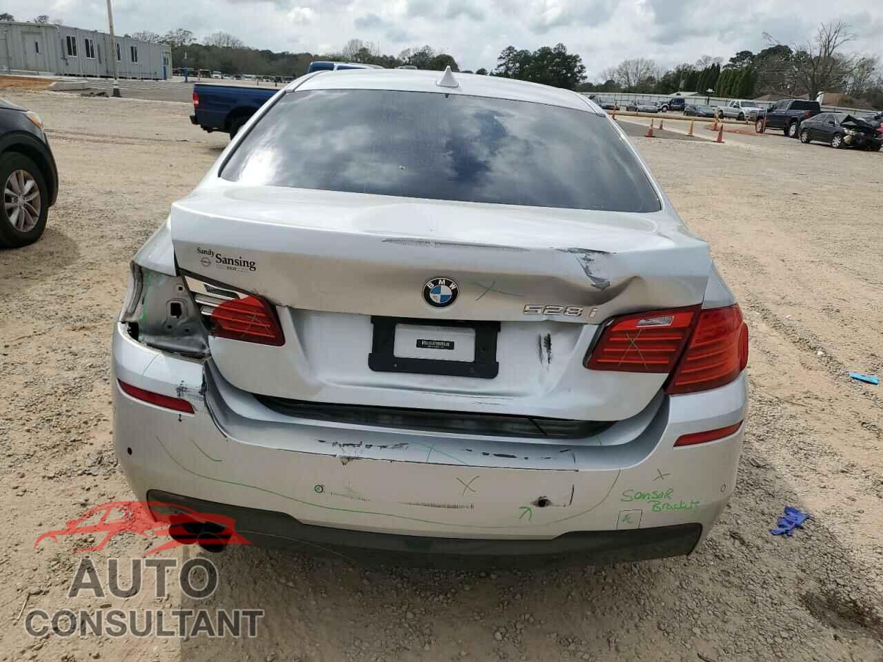 BMW 5 SERIES 2015 - WBA5A5C56FD519348