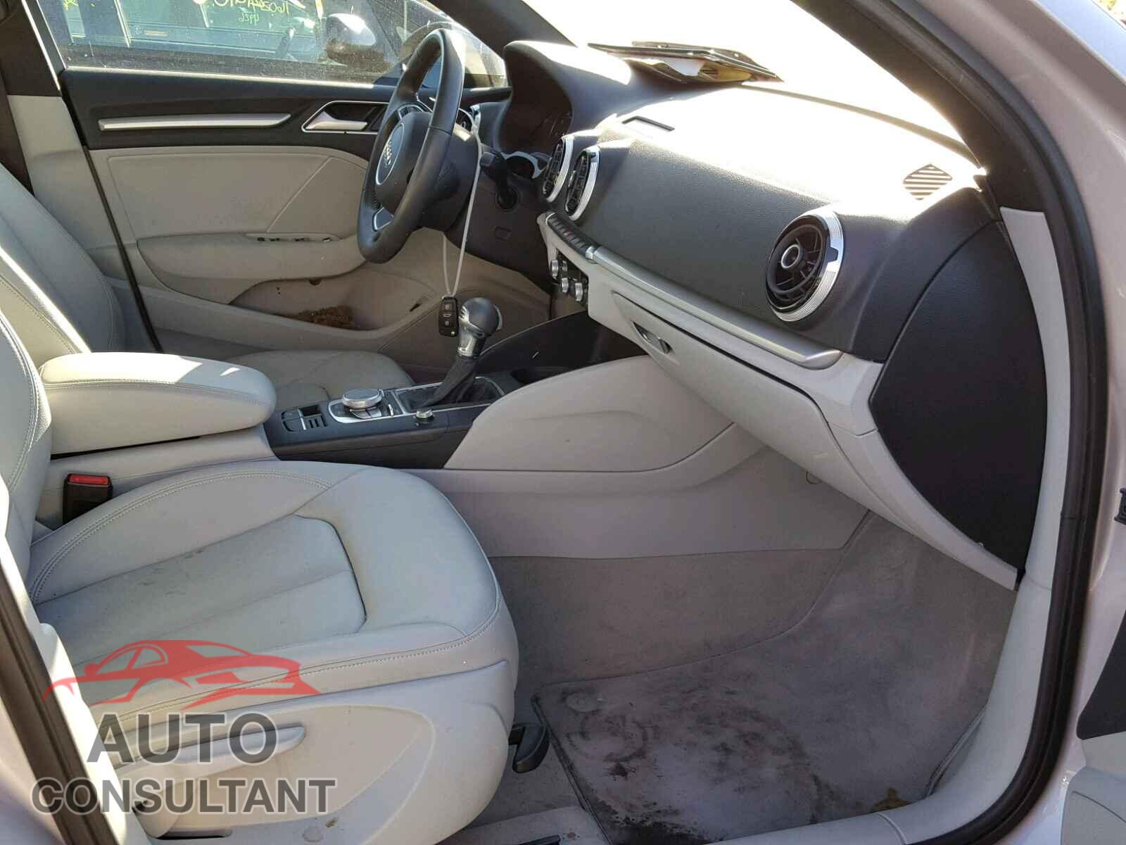 AUDI A3 2016 - WAUA7GFFXG1021976