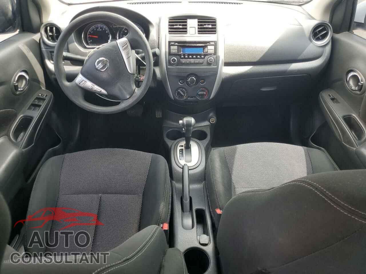 NISSAN VERSA 2017 - 3N1CN7AP8HL867618