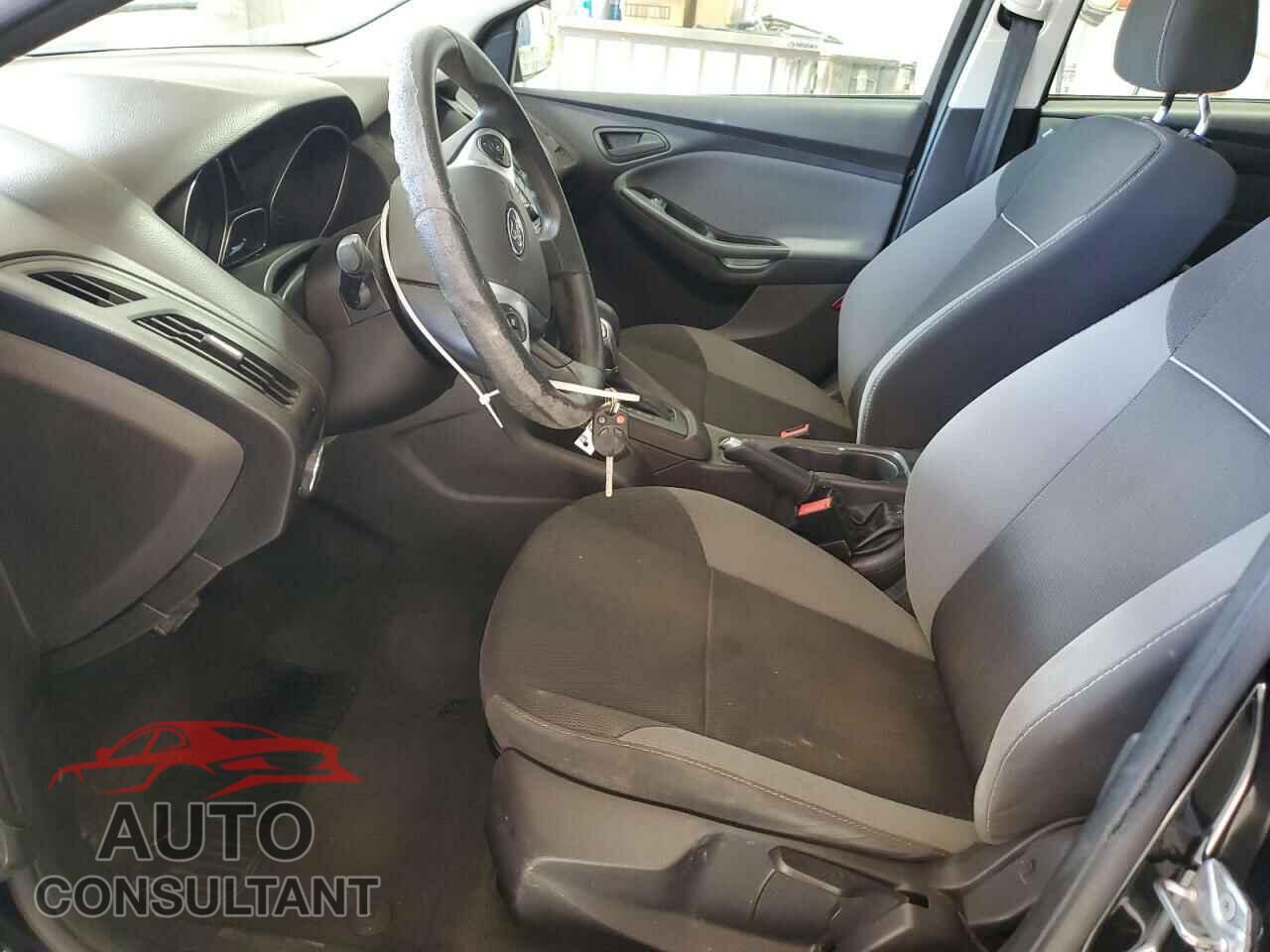 FORD FOCUS 2013 - 1FADP3E28DL331640