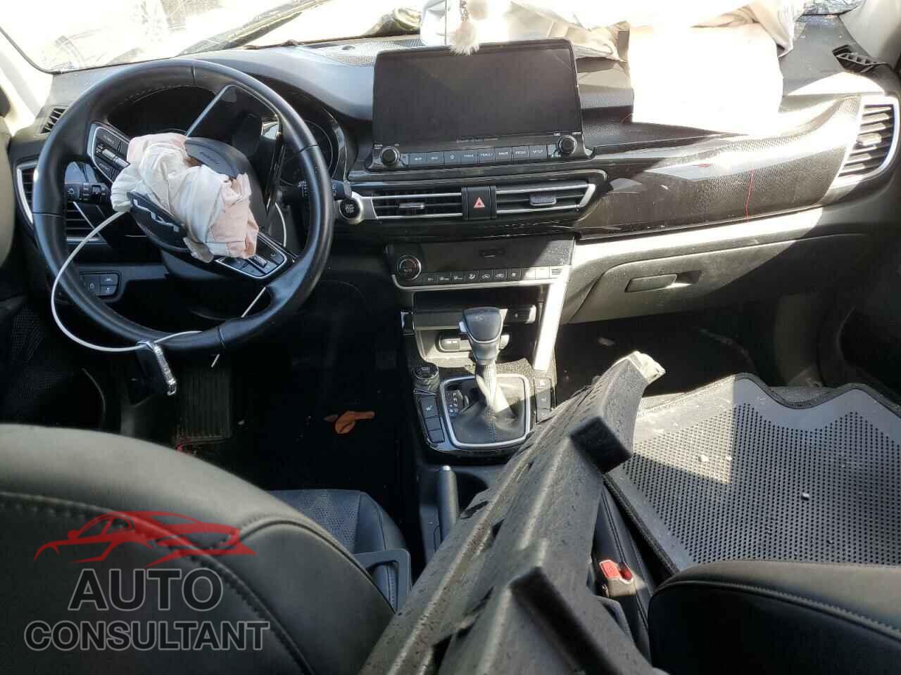 KIA SELTOS 2023 - KNDERCAA2P7389763