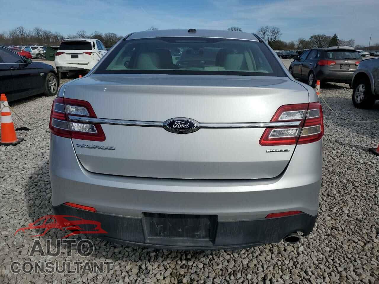 FORD TAURUS 2015 - 1FAHP2D81FG122334