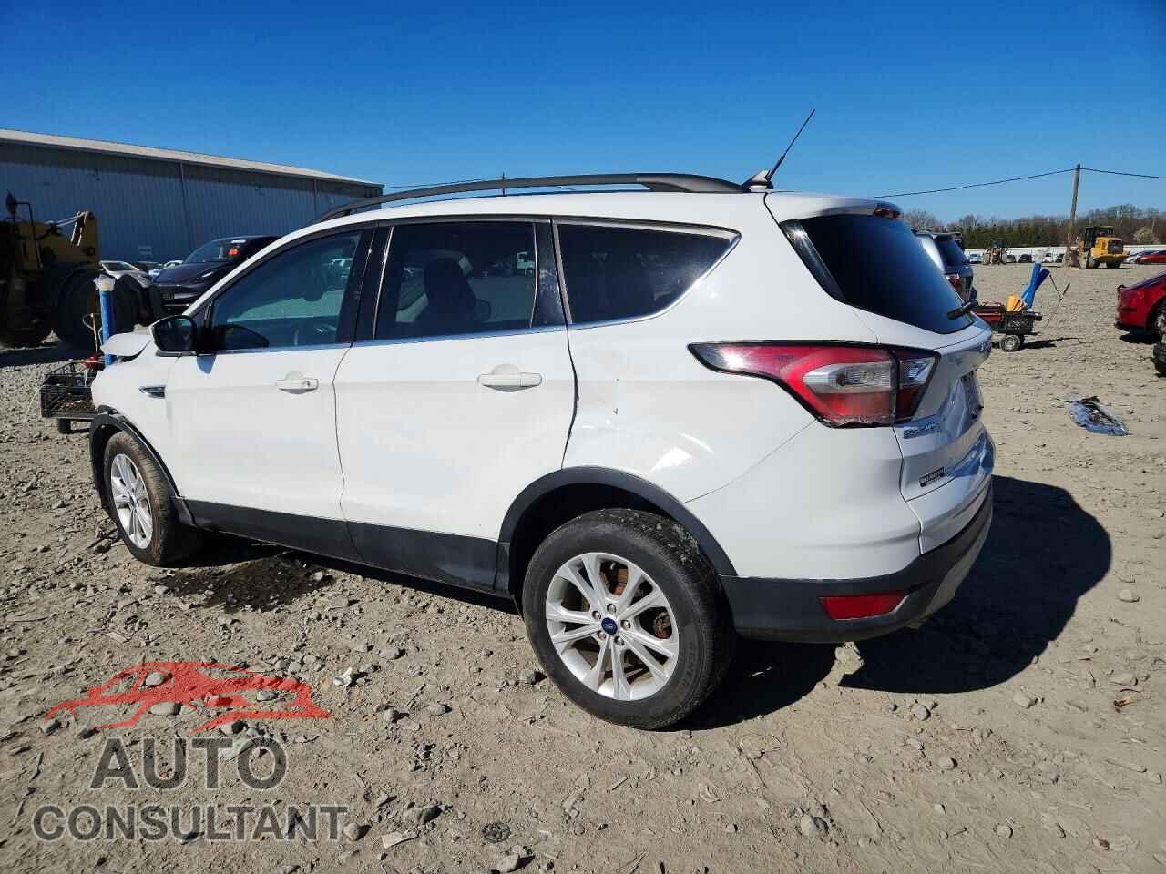 FORD ESCAPE 2018 - 1FMCU0GD7JUC17738