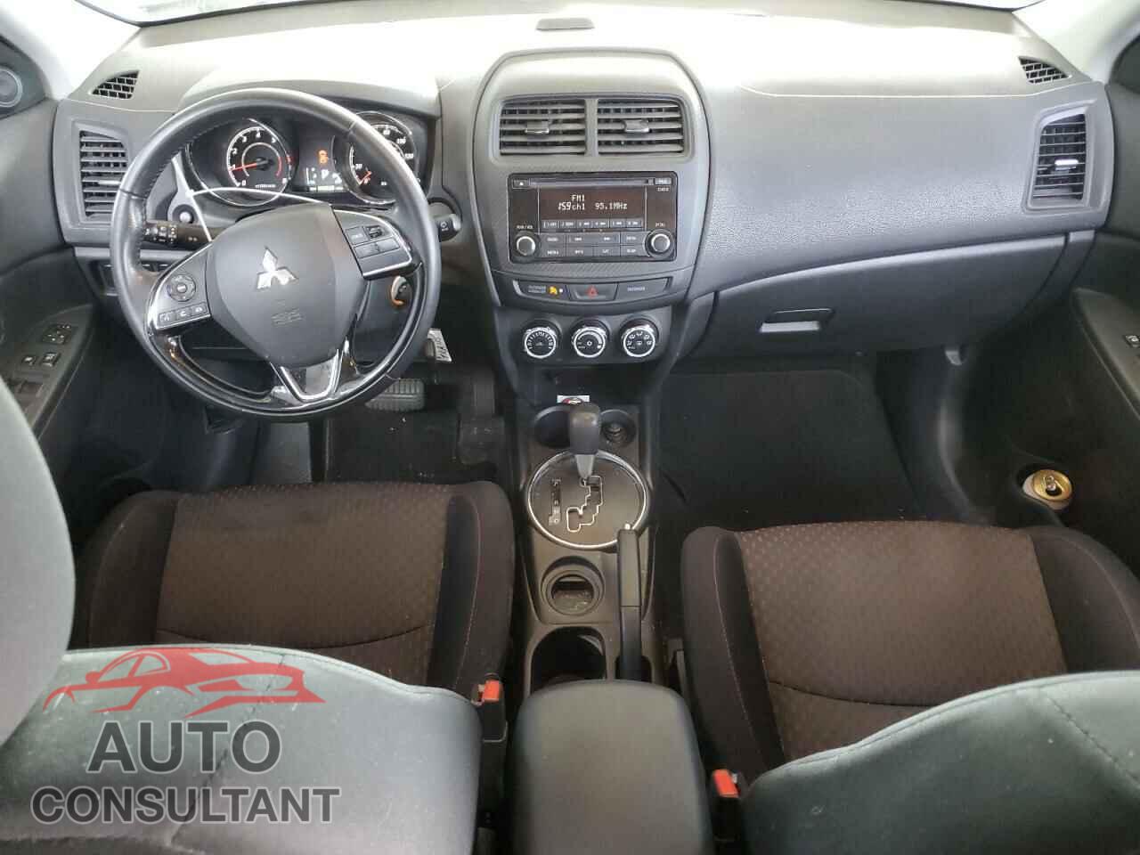 MITSUBISHI OUTLANDER 2017 - JA4AP3AU6HZ018720