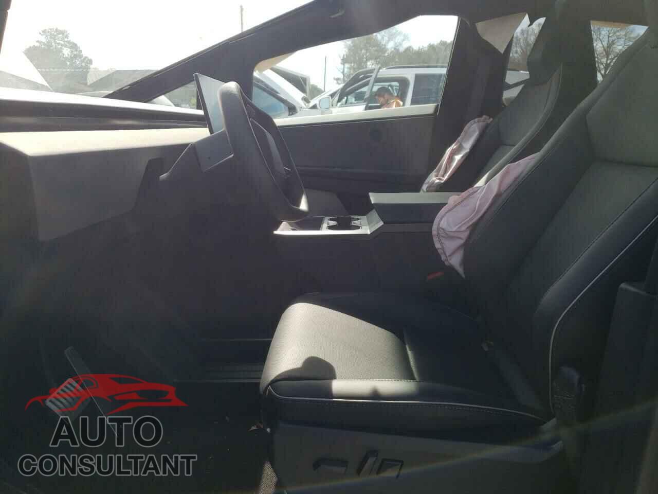 TESLA CYBERTRUCK 2024 - 7G2CEHED5RA040883