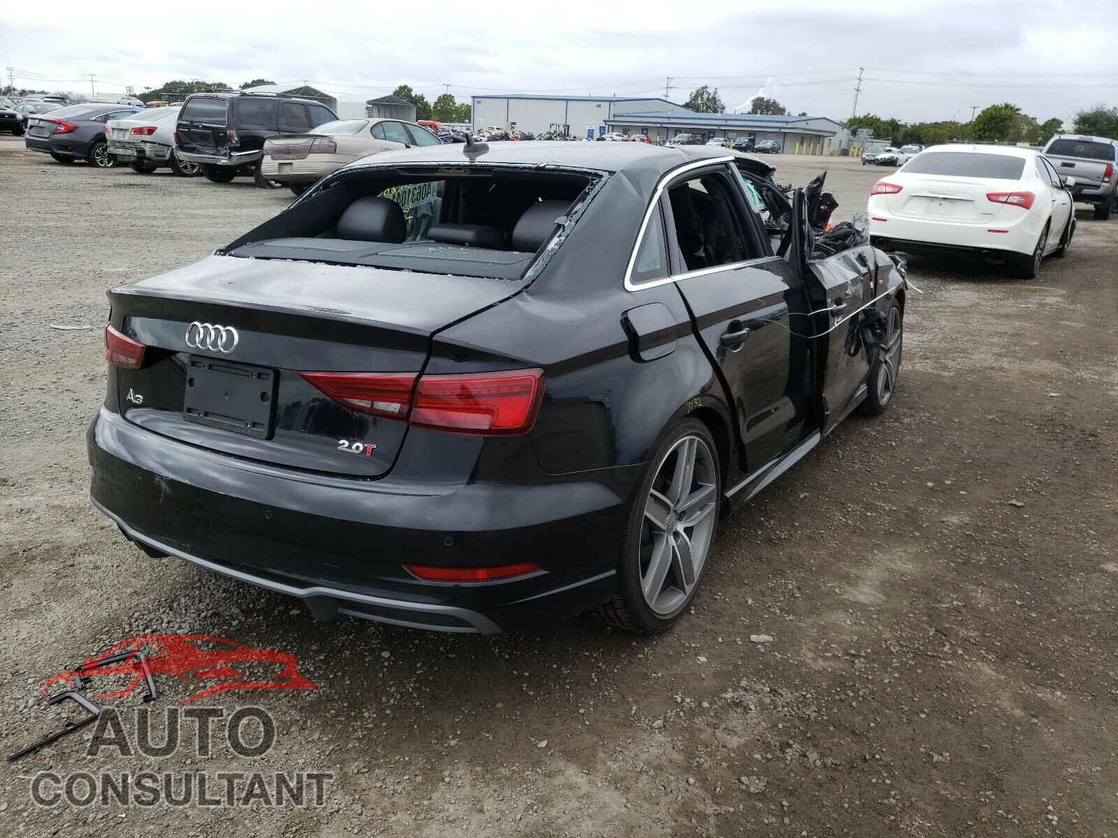 AUDI A3 2017 - WAUGUGFF6H1035071