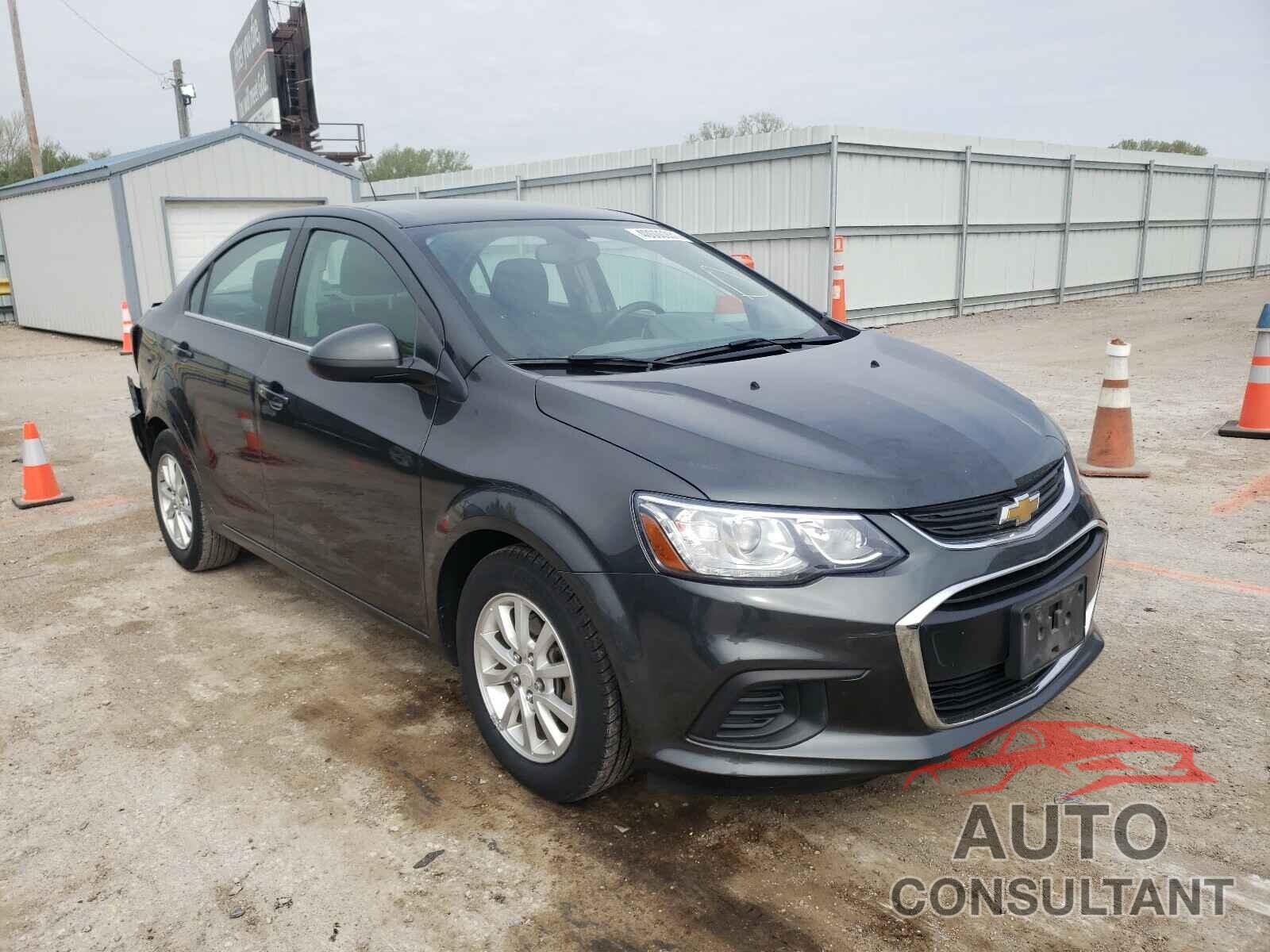 CHEVROLET SONIC 2018 - 1G1JD5SH3J4116367