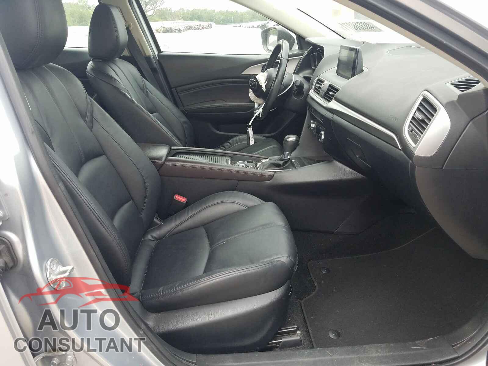 MAZDA 3 2017 - 3MZBN1V77HM105033