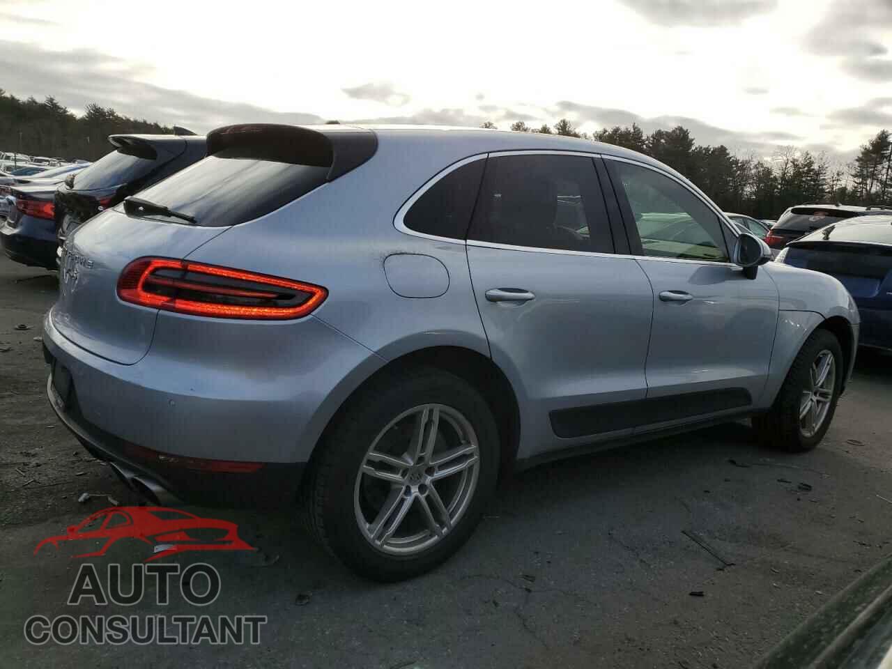 PORSCHE MACAN 2016 - WP1AB2A55GLB40251