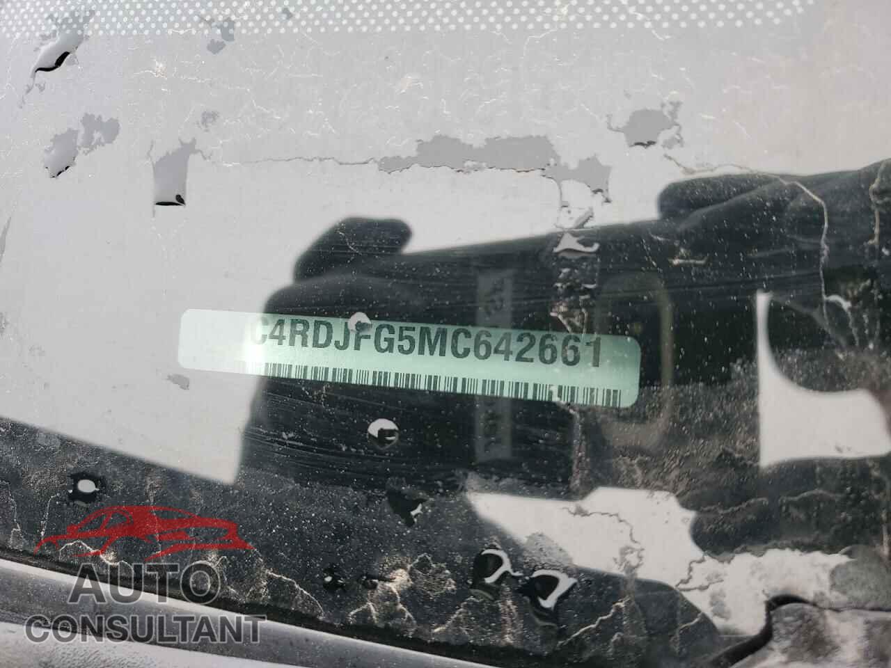 DODGE DURANGO 2021 - 1C4RDJFG5MC642661