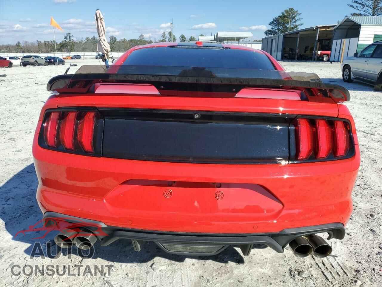 FORD MUSTANG 2018 - 1FA6P8CF6J5165985