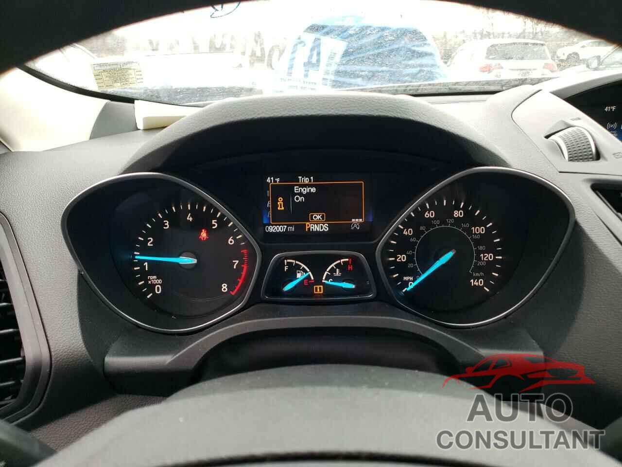 FORD ESCAPE 2017 - 1FMCU0G9XHUC97140