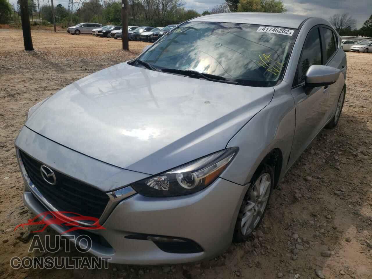 MAZDA 3 2018 - 3MZBN1U71JM162108
