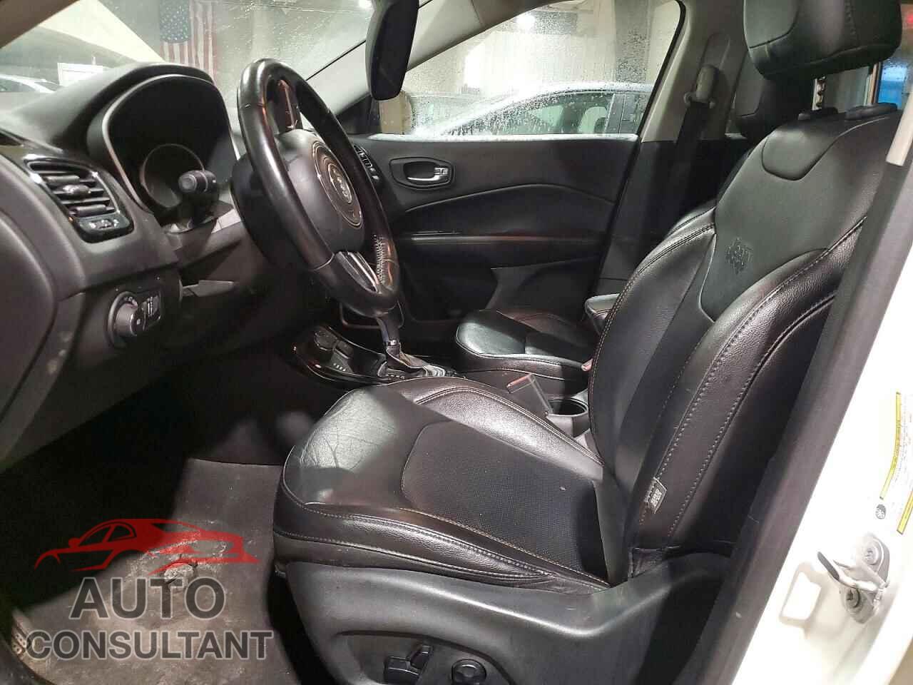 JEEP COMPASS 2020 - 3C4NJDCB7LT215356