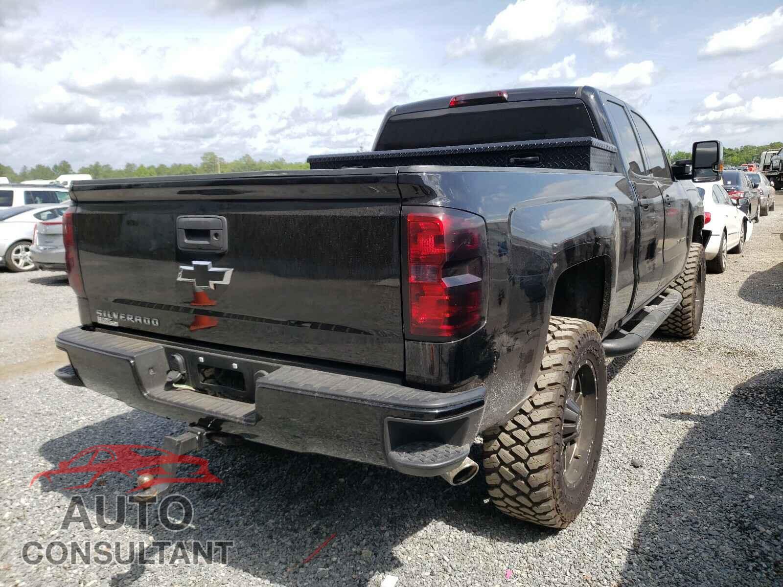 CHEVROLET SILVERADO 2018 - 1GCRCPEC6JZ105911
