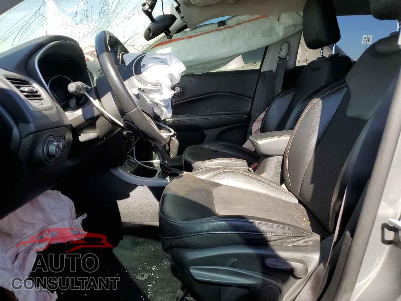 JEEP COMPASS 2019 - 3C4NJCBB8KT856347