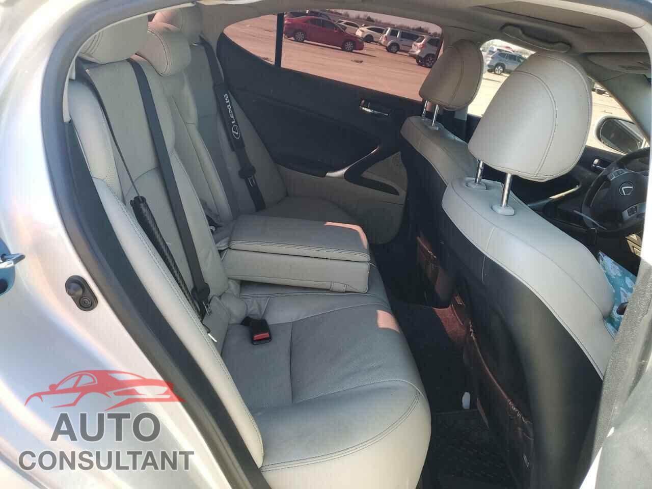 LEXUS IS 2011 - JTHBE5C20B5025313
