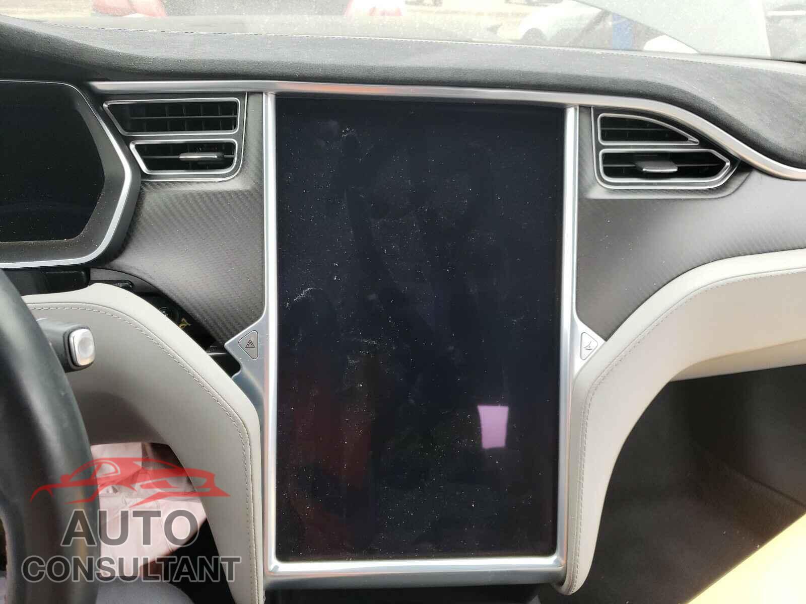 TESLA MODEL S 2016 - 5YJSA1E46GF142484