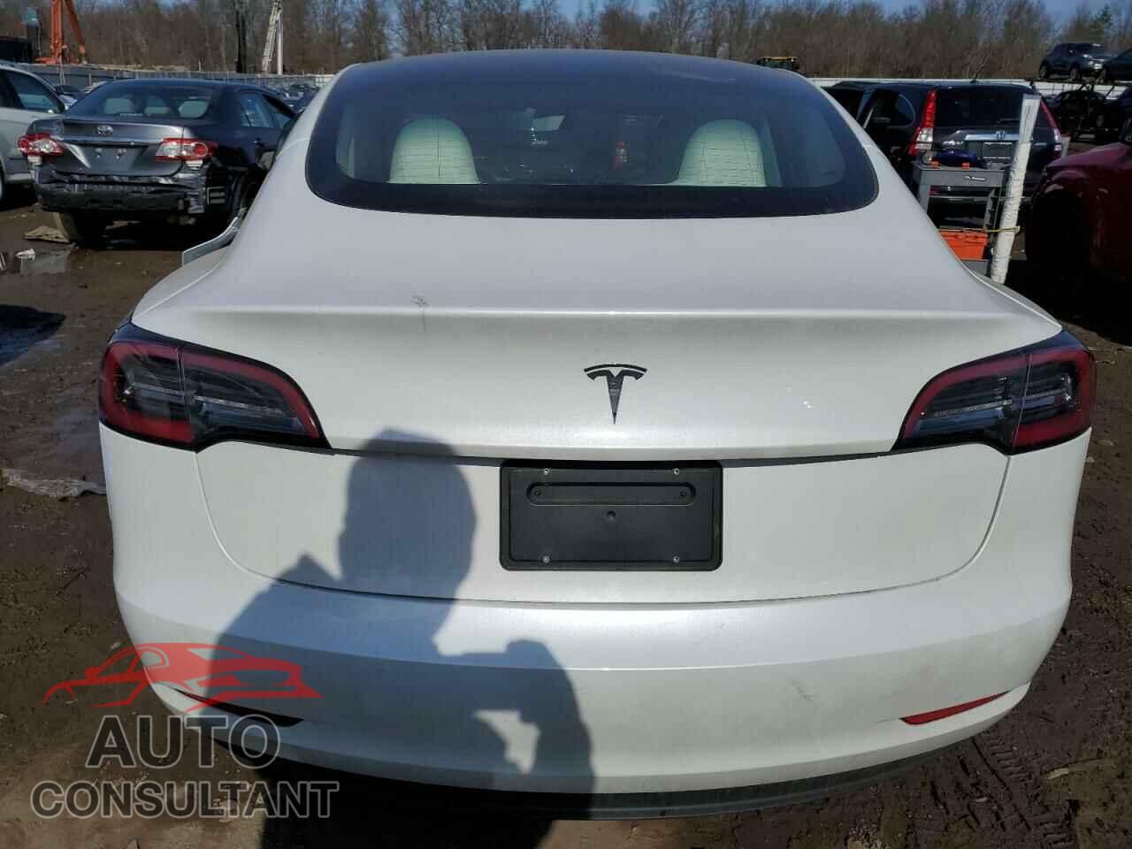 TESLA MODEL 3 2023 - 5YJ3E1EA7PF571132