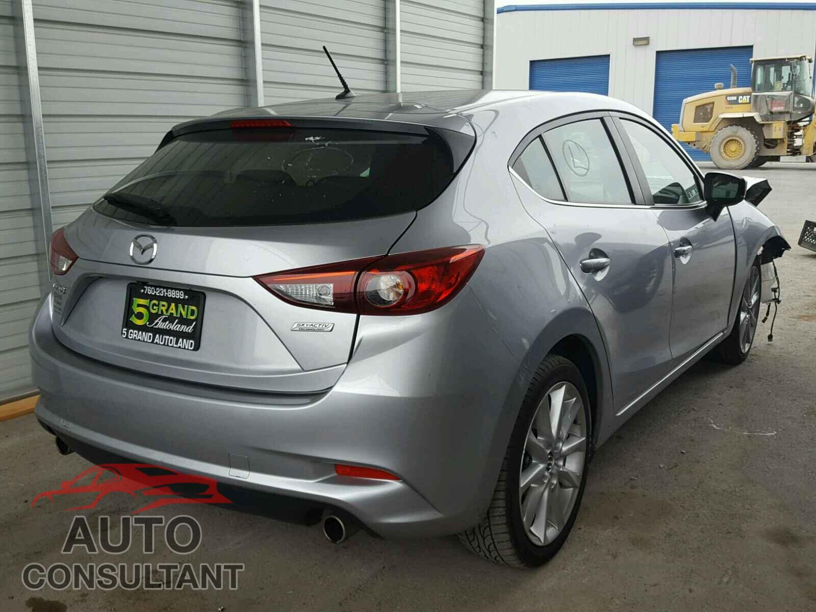 MAZDA 3 2017 - 3MZBN1L75HM113036