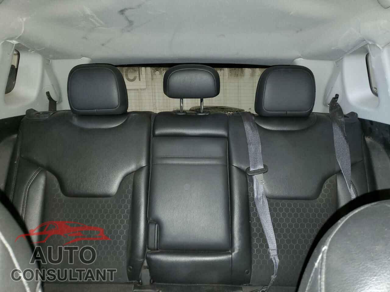 JEEP COMPASS 2018 - 3C4NJDBB2JT395652