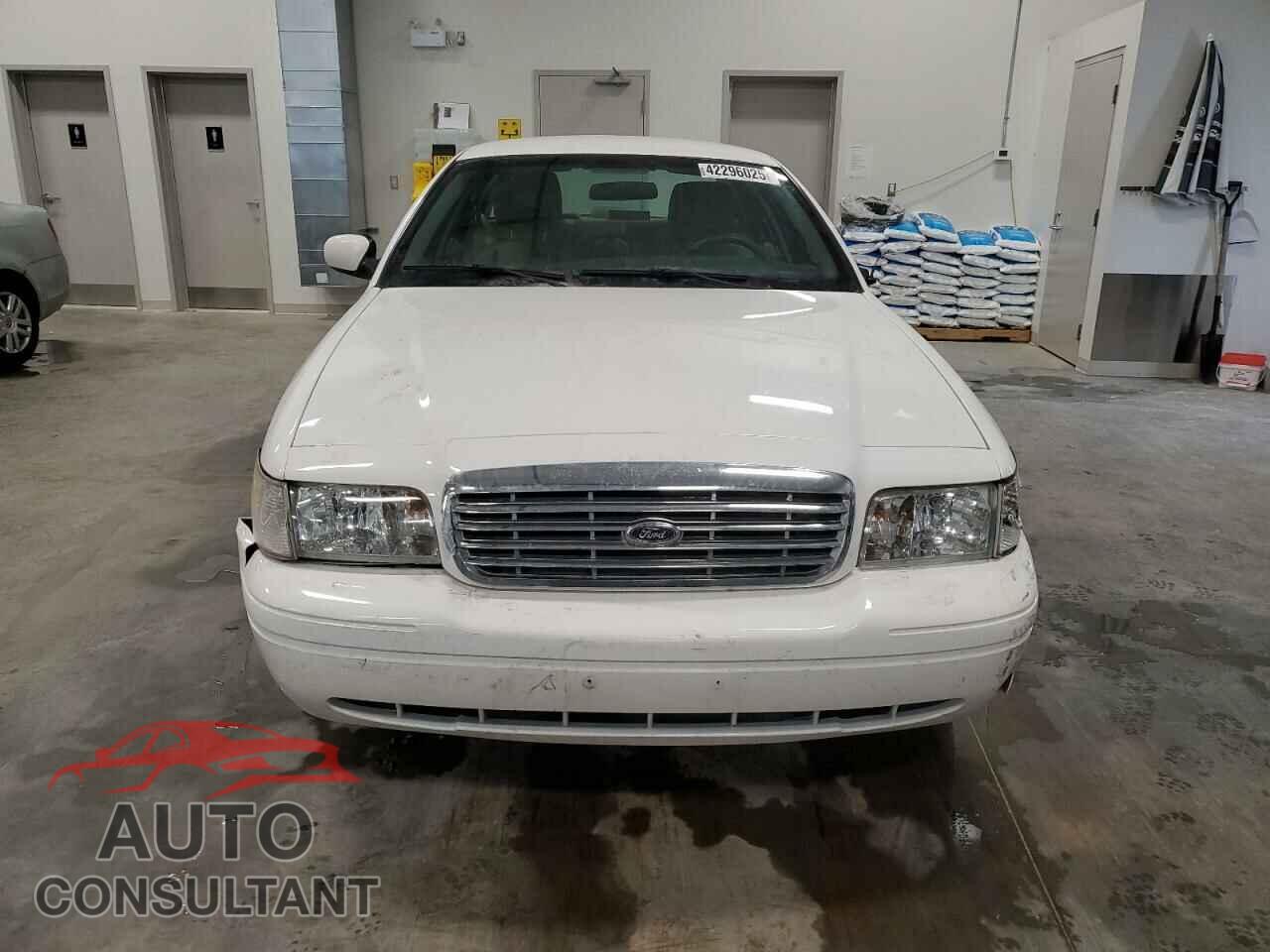 FORD CROWN VIC 2011 - 2FABP7EV0BX146751