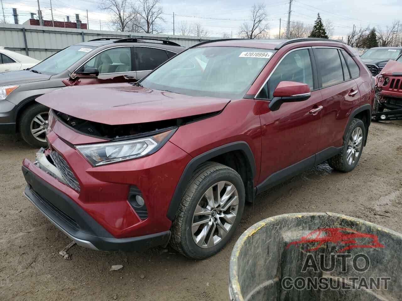 TOYOTA RAV4 2021 - 2T3N1RFV4MW140953