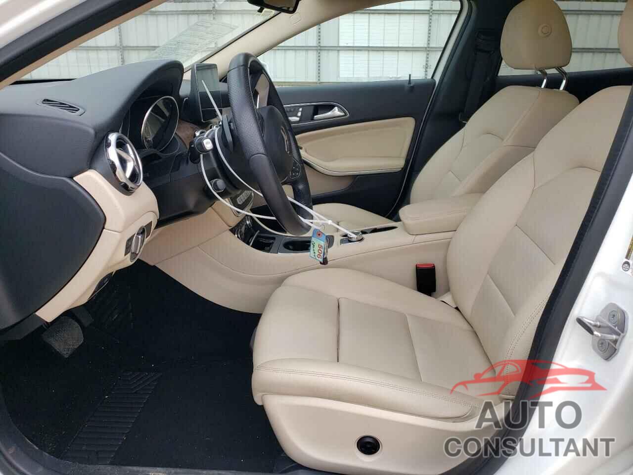 MERCEDES-BENZ GLA-CLASS 2018 - WDCTG4EB0JJ497227