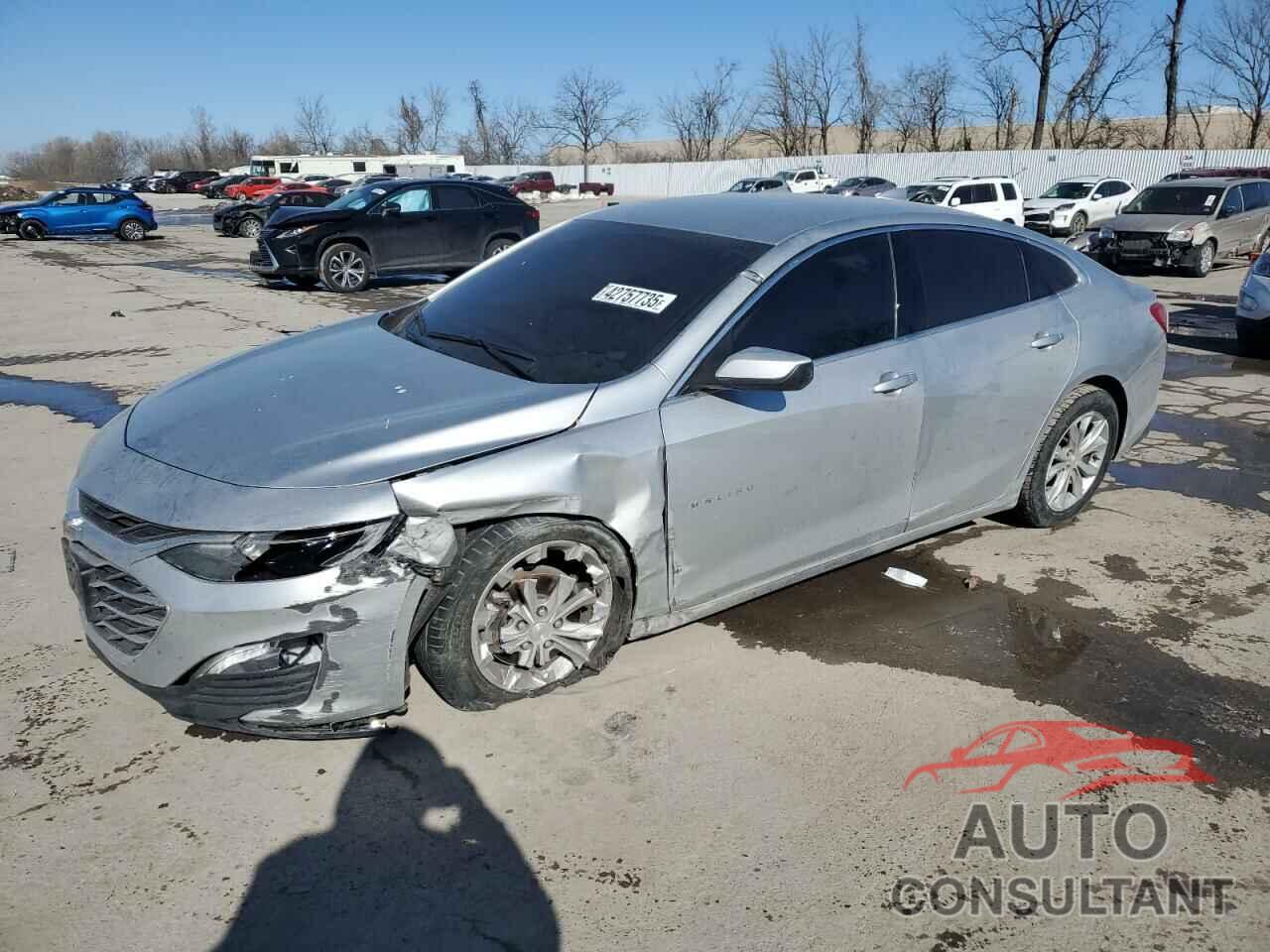 CHEVROLET MALIBU 2022 - 1G1ZD5ST3NF129556