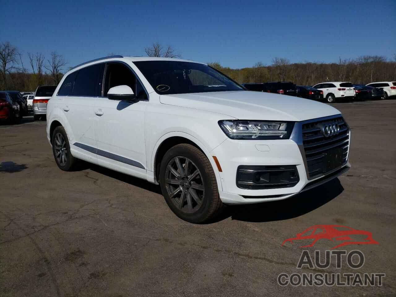 AUDI Q7 2019 - WA1LHAF79KD021855