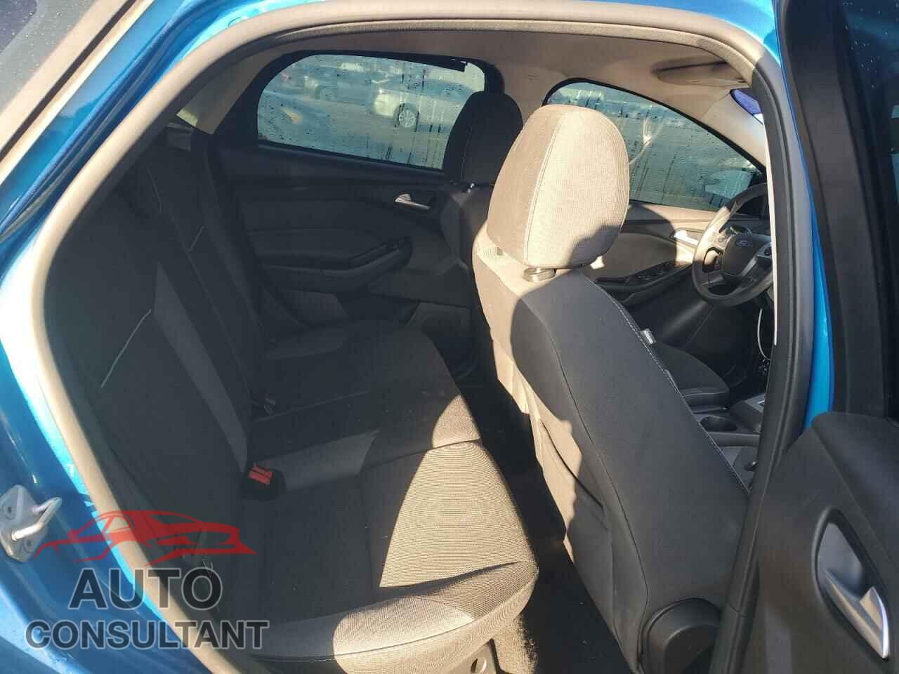 FORD FOCUS 2014 - 1FADP3K27EL210524