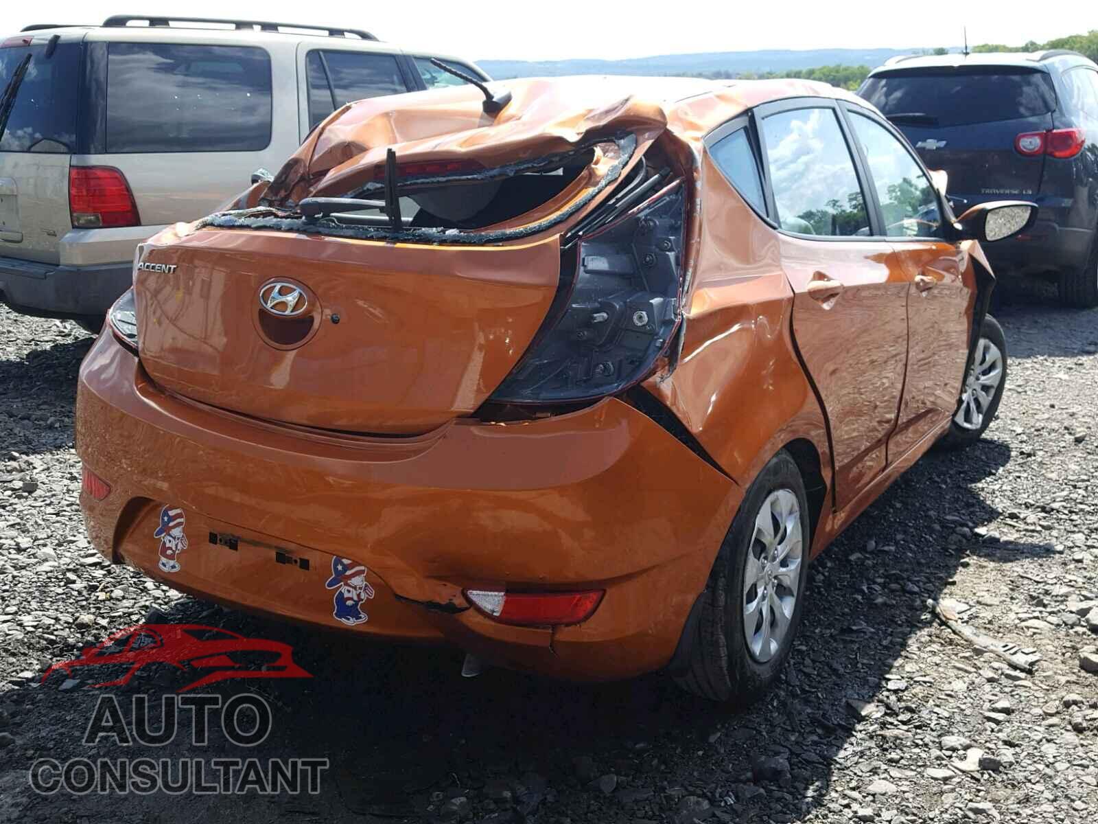 HYUNDAI ACCENT 2015 - KMHCT5AE3FU217941