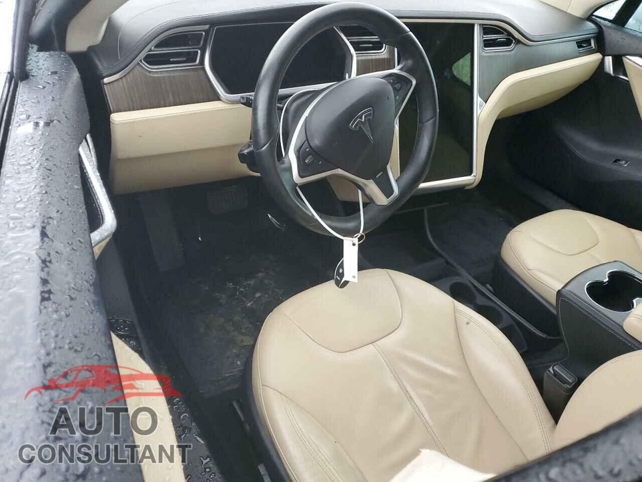 TESLA MODEL S 2013 - 5YJSA1DN9DFP27145